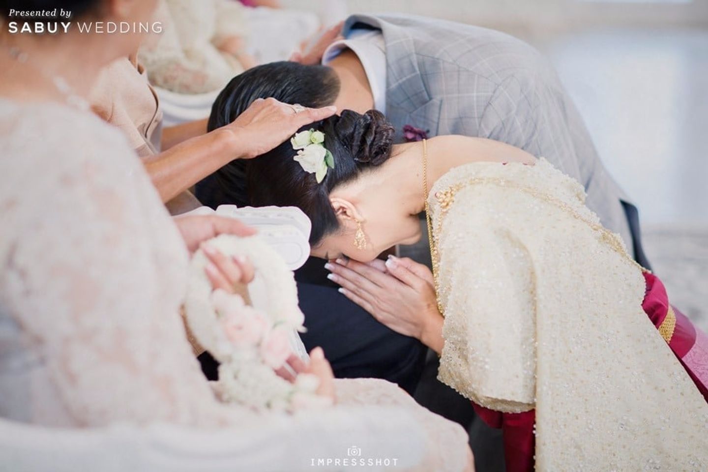 พิธีหมั้น,งานหมั้น,ชุดหมั้น รีวิวงานแต่งในฝันของคนยุคใหม่ อบอุ่นสดใส ในสไตล์ของตัวเอง @Bangkok Garden Studio