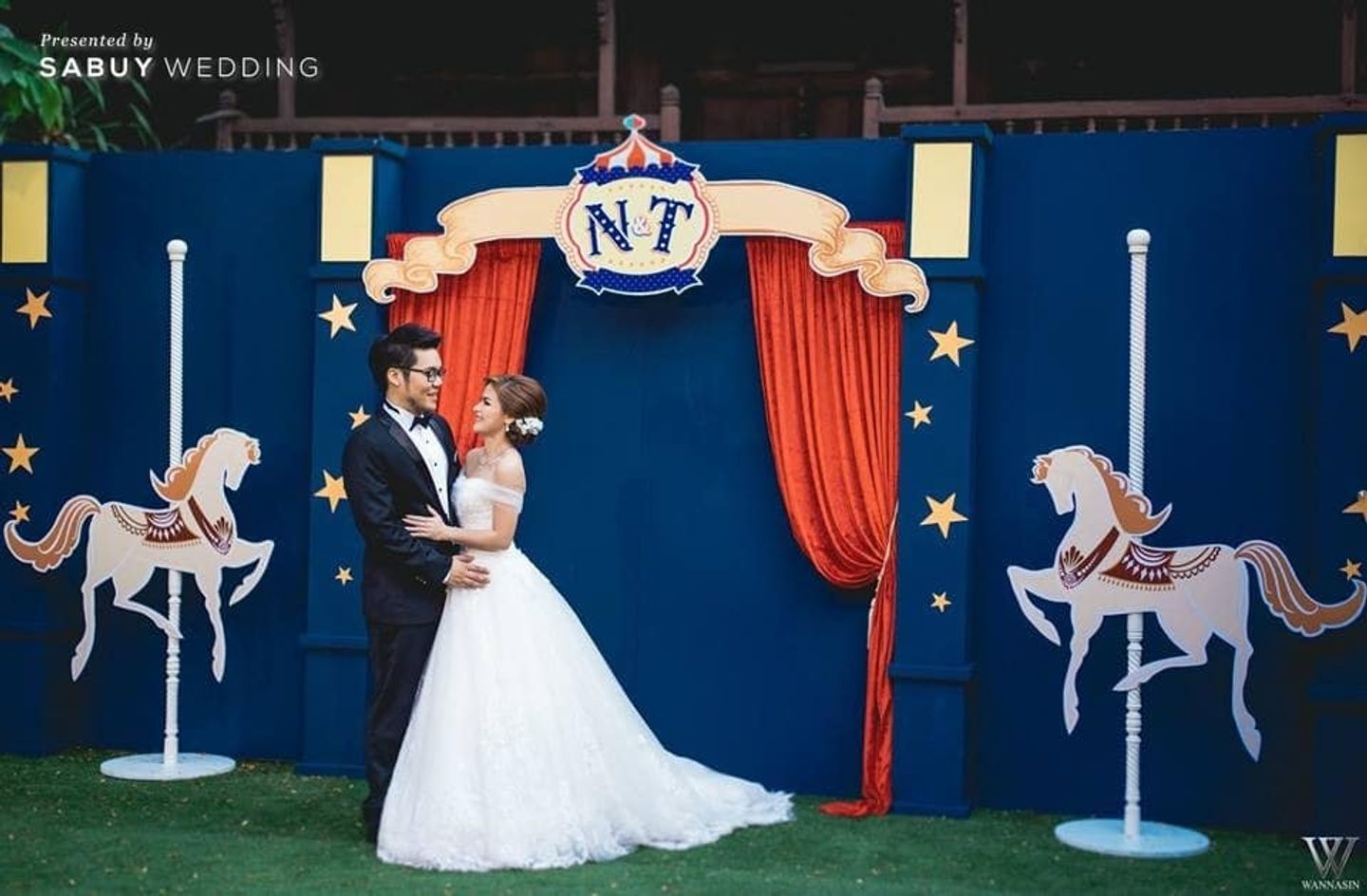 บ่าวสาว,ชุดบ่าวสาว,ชุดเจ้าสาว,ชุดเจ้าบ่าว,backdrop งานแต่ง,ตกแต่งงานแต่ง,รูปงานแต่ง,ธีมงานแต่ง 3 ธีมงานแต่งเล็ก สนุกสดใส ในสถานที่แต่งงานสุดชิล