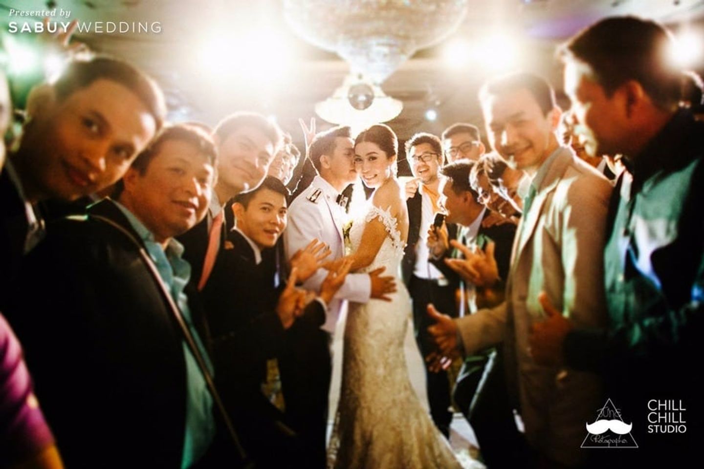 บ่าวสาว,ชุดบ่าวสาว,เพื่อนเจ้าบ่าว,รูปงานแต่ง รีวิวงานแต่งธีมน้องหมาสุดน่ารัก ยกแก๊งเฟรนช์บูลด็อกมาแผลงศร @Dusit Thani
