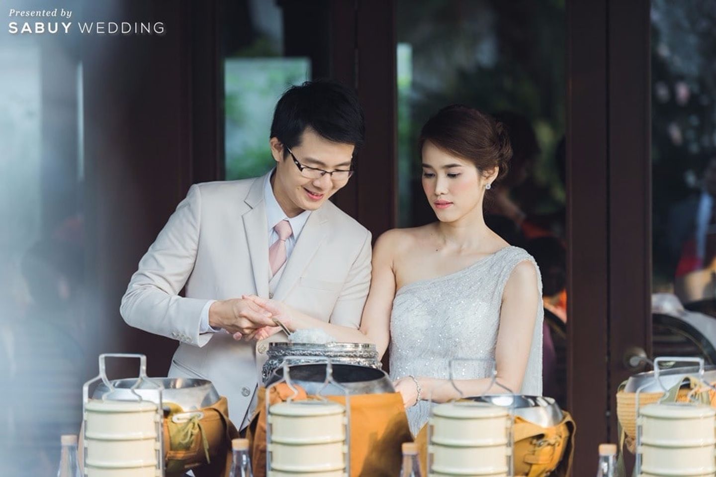 พิธีหมั้น,งานหมั้น,ชุดหมั้น รีวิวงานแต่งหวานละมุนด้วยดอกไม้ ดั่งเทพนิยายในฝัน @Siam Kempinski Hotel Bangkok