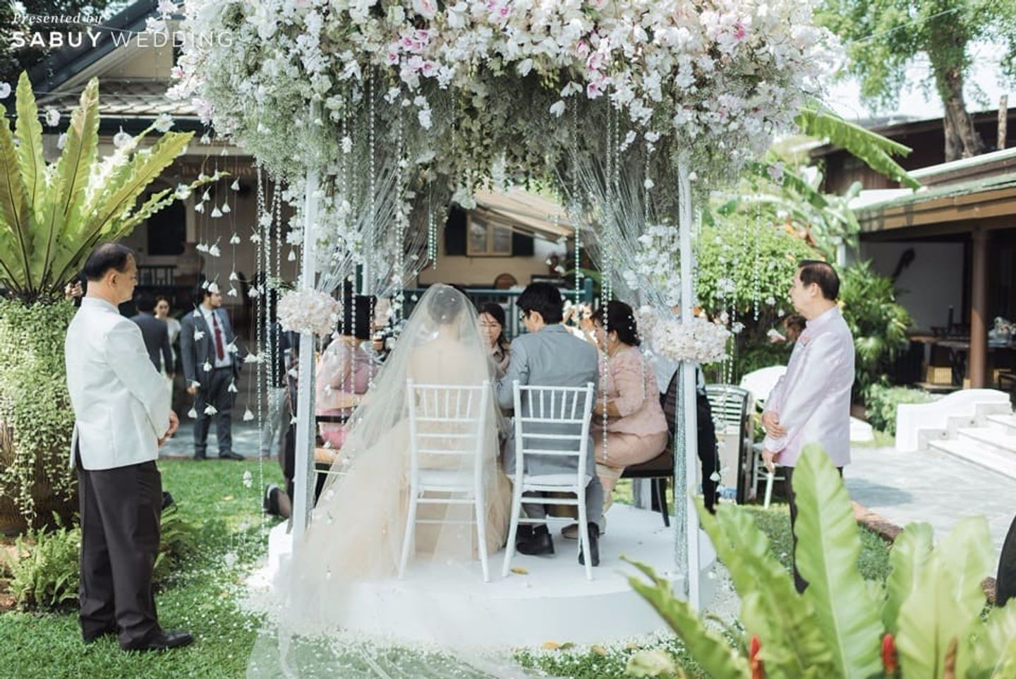 ซุ้มแต่งงาน,จัดดอกไม้งานแต่ง,สถานที่แต่งงาน,สถานที่จัดงานแต่งงาน,บ่าวสาว รีวิวงานแต่งหวานละมุนด้วยดอกไม้ ดั่งเทพนิยายในฝัน @Siam Kempinski Hotel Bangkok
