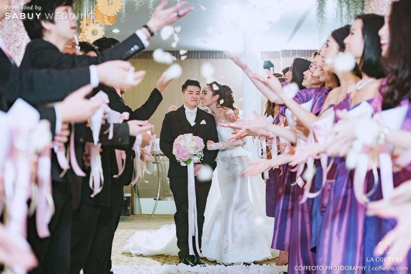 บ่าวสาว,ชุดบ่าวสาว,ชุดเจ้าสาว,ชุดเจ้าบ่าว,พิธีแต่งงาน,เพื่อนเจ้าสาว,รูปงานแต่ง รีวิวงานแต่งธีม Timeless อลังการ Backdrop นาฬิกาหมุนได้จริง @Plaza Athénée