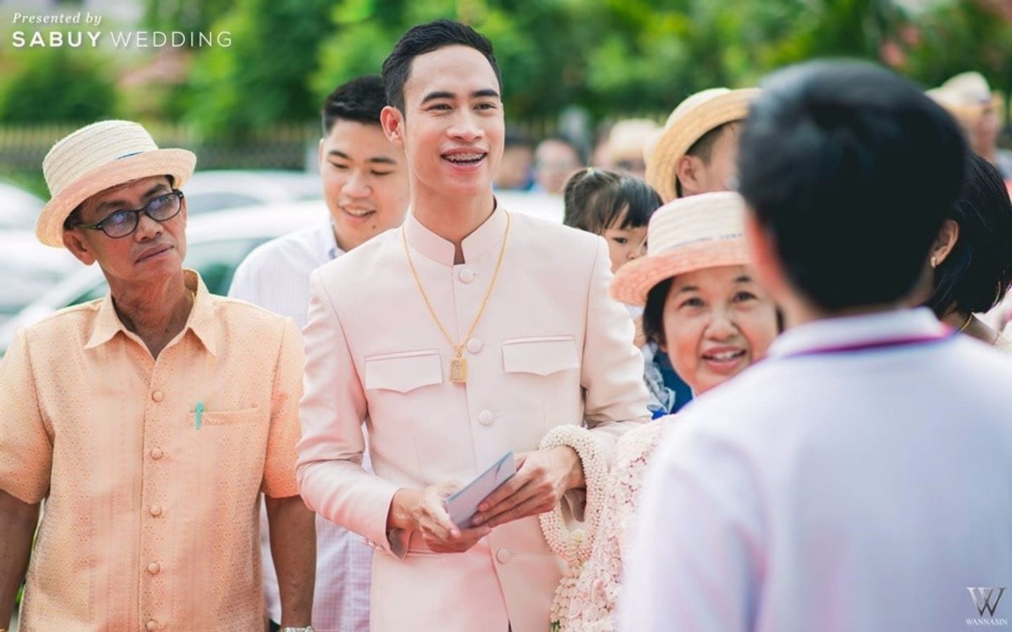 เจ้าบ่าว,งานหมั้น,ชุดหมั้น รีวิวงานแต่งอบอุ่นตรึงใจ สไตล์เรือนไทยในสวน @เรือนไทยเบญจรงค์