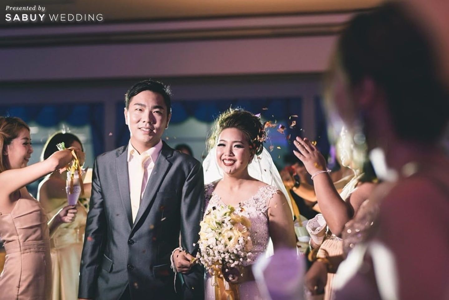 บ่าวสาว,ชุดบ่าวสาว,ชุดเจ้าสาว,ชุดเจ้าบ่าว,ดอกไม้เจ้าสาว,พิธีแต่งงาน รีวิวงานแต่ง ดีเทลแสนหวานในงานธีมน้ำผึ้ง