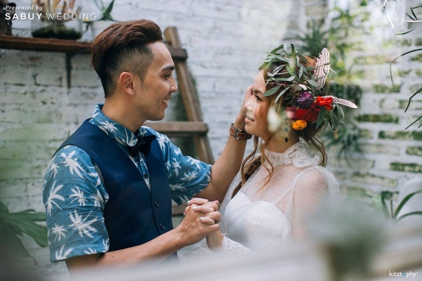 บ่าวสาว,ชุดบ่าวสาว,ชุดเจ้าบ่าว,ชุดเจ้าสาว,ธีมงานแต่ง,มงกุฎดอกไม้ รีวิวงานแต่ง สวยเท่ เก๋สบาย สไตล์โบฮีเมียน @Little Tree Garden
