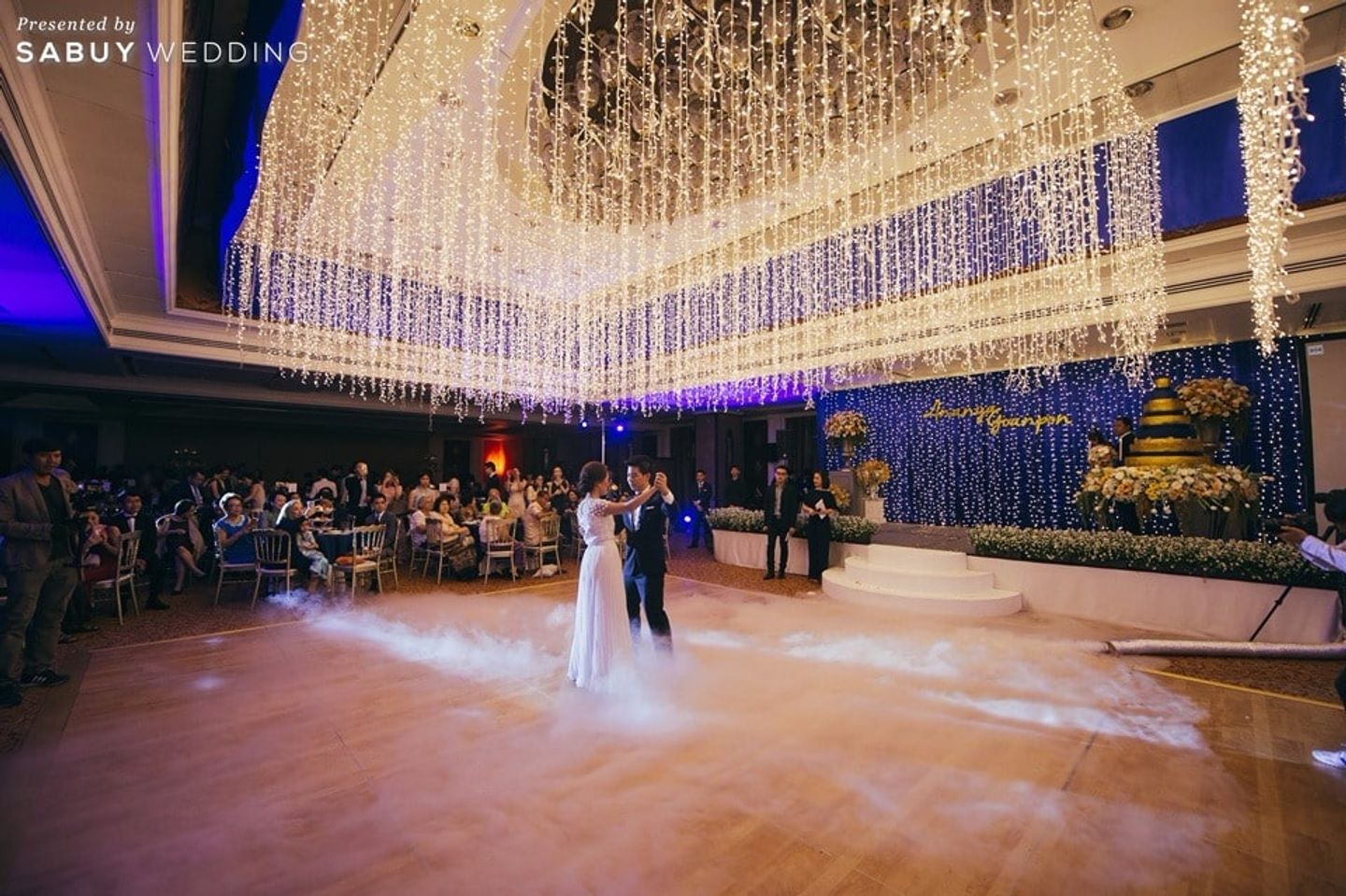 พิธีแต่งงาน,เต้นรำ,บ่าวสาว,ชุดบ่าวสาว,เวทีงานแต่ง,backdrop งานแต่ง,ตกแต่งงานแต่ง,โต๊ะอาหาร รีวิวงานแต่ง เต้นรำใต้ดวงดาว วิบวับด้วยแสงไฟ ฉบับ On Budget @Anantara Siam