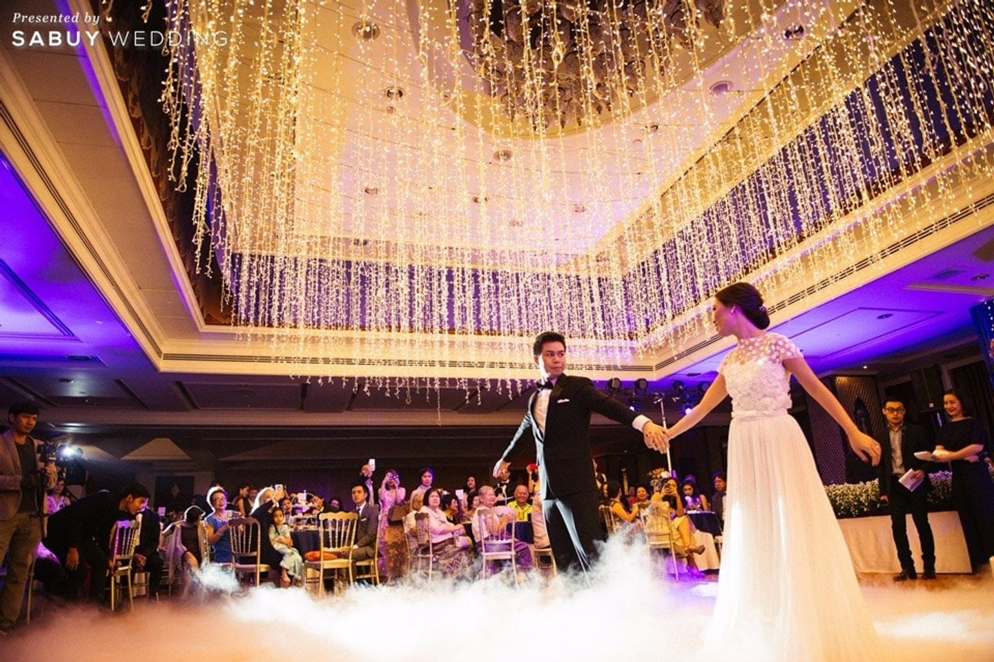 พิธีแต่งงาน,เต้นรำ,บ่าวสาว,ชุดบ่าวสาว,ชุดเจ้าสาว,ชุดเจ้าบ่าว,ตกแต่งงานแต่ง,โต๊ะอาหาร รีวิวงานแต่ง เต้นรำใต้ดวงดาว วิบวับด้วยแสงไฟ ฉบับ On Budget @Anantara Siam