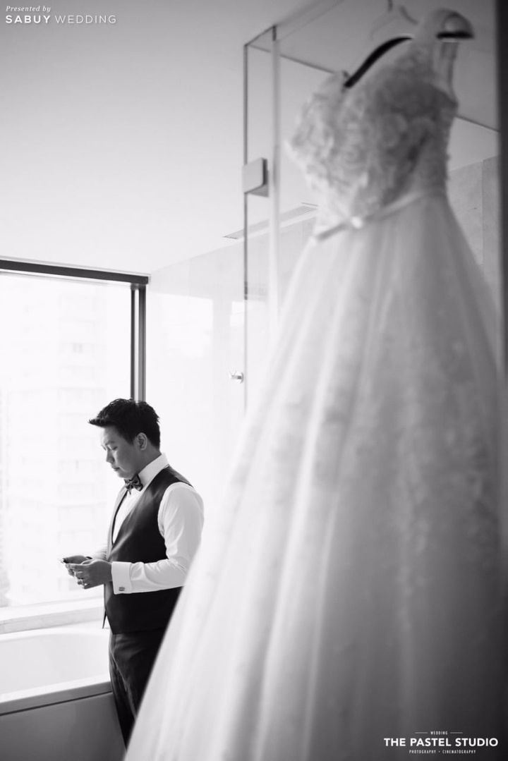 เจ้าบ่าว,ชุดเจ้าบ่าว,ชุดเจ้าสาว รีวิวงานแต่งแสนหวาน ละลานตาด้วยดอกไม้ลวดลายฉลุ @Renaissance Bangkok