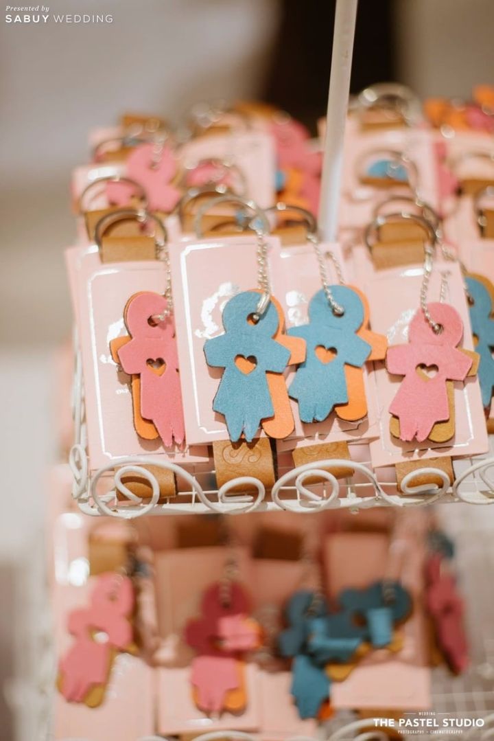 ของชำร่วยงานแต่ง รีวิวงานแต่งแสนหวาน ละลานตาด้วยดอกไม้ลวดลายฉลุ @Renaissance Bangkok