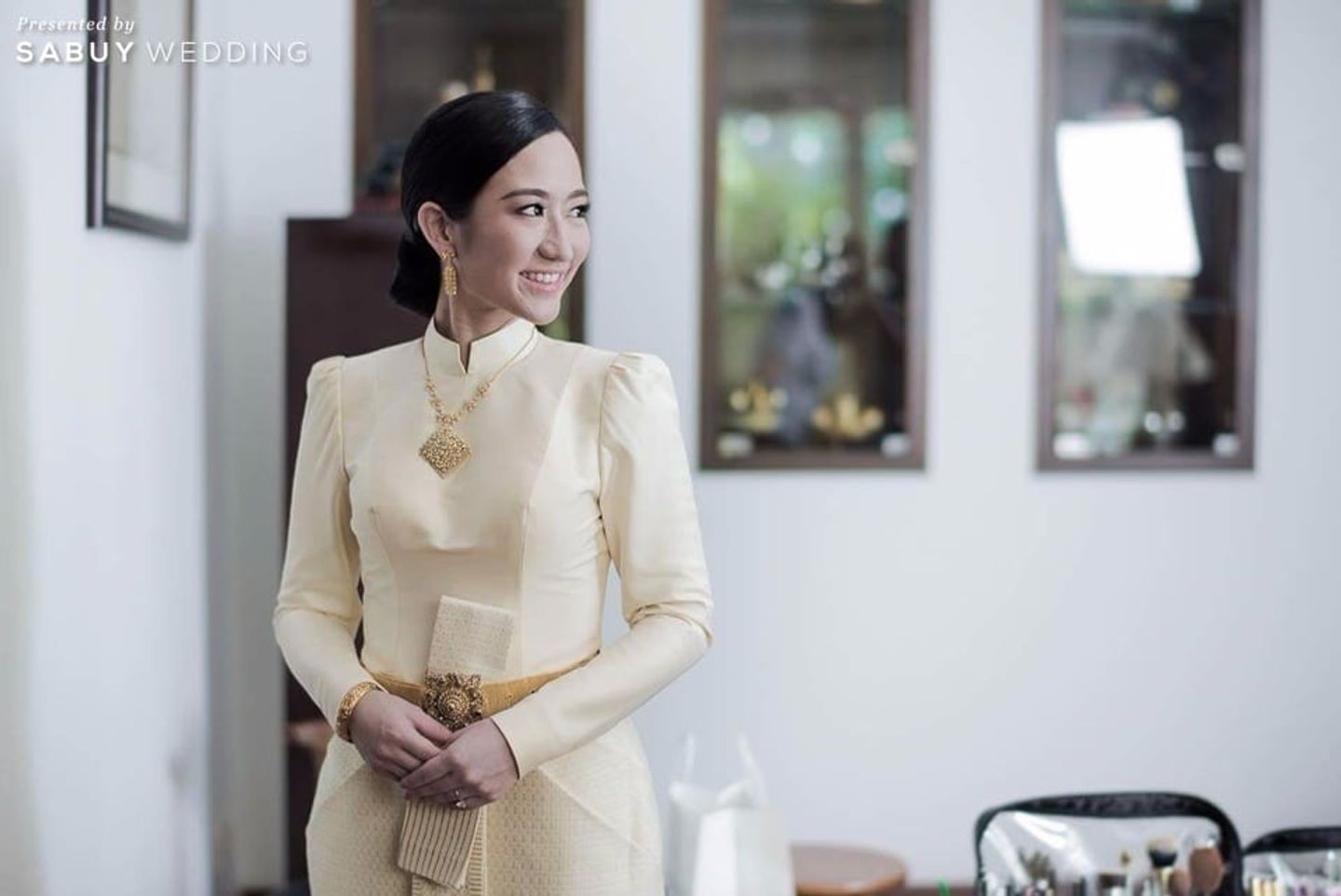 ชุดเจ้าสาว,เจ้าสาว,งานสมรสพระราชทาน รีวิวงานแต่งสวยซึ้งอิ่มใจ เปี่ยมล้นความหมายในงานสมรสพระราชทาน @Dusit Thani
