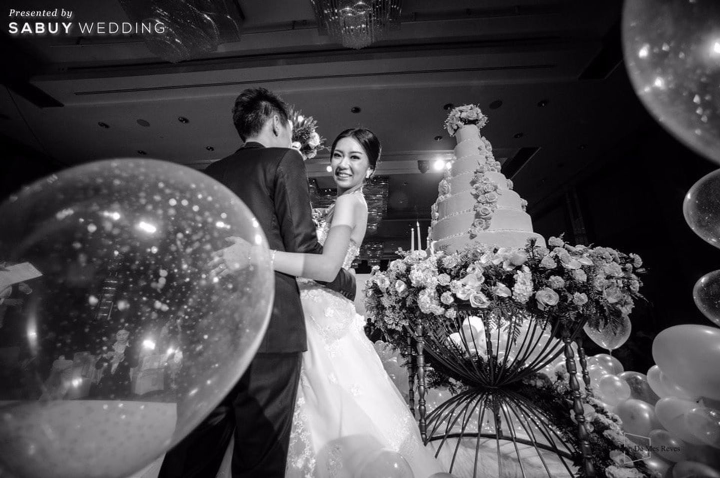 บ่าวสาว,เจ้าสาว,ตกแต่งงานแต่ง,รูปงานแต่ง,เค้กงานแต่ง รีวิวงานแต่งเปิดประตูสู่โลกเทพนิยาย ในโทนสีท้องฟ้า Vanilla sky @Plaza Athénée Bangkok