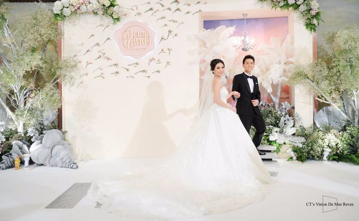 รีวิวงานแต่งเปิดประตูสู่โลกเทพนิยาย ในโทนสีท้องฟ้า Vanilla sky @Plaza Athénée Bangkok