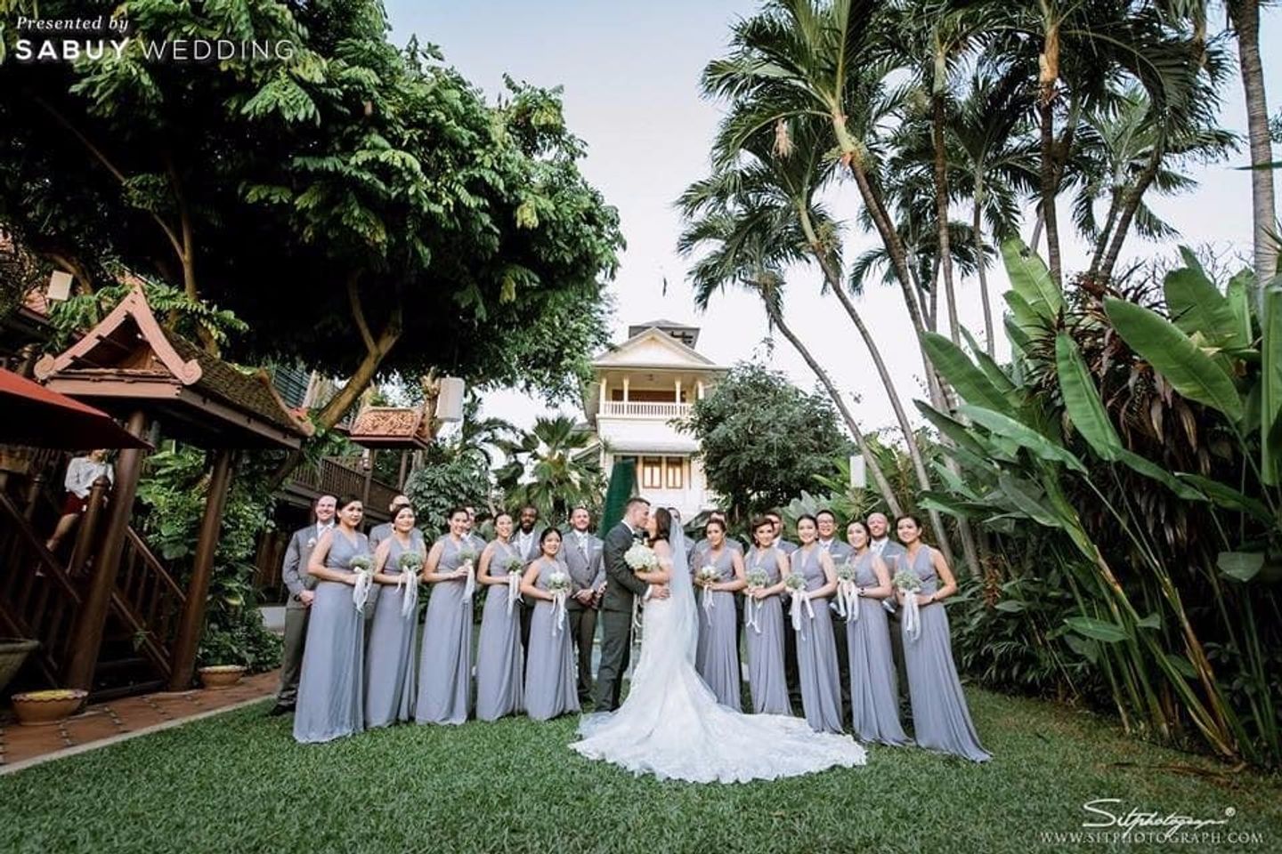 บ่าวสาว,ชุดบ่าวสาว,ชุดเจ้าสาว,ชุดเจ้าบ่าว,เพื่อนเจ้าสาว,ชุดเพื่อนเจ้าสาว,เพื่อนเจ้าบ่าว,ธีมงานแต่ง,สถานที่แต่งงาน,สถานที่จัดงานแต่งงาน,ตกแต่งงานแต่ง,งานแต่งในสวน 5 สถานที่จัดงานแต่งร่วมสมัยแบบไทยคลาสิก