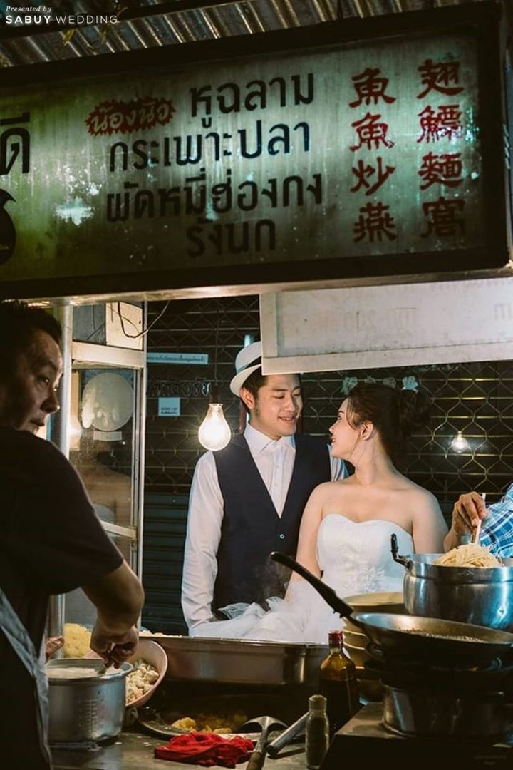 คู่รัก,ถ่ายภาพพรีเวดดิ้ง,ถ่ายพรีเวดดิ้ง,พรีเวดดิ้ง,prewedding,สถานที่ถ่ายพรีเวดดิ้ง เดินเล่นฟินๆ กินอาหารริมทาง สตรีทพรีเวดดิ้งยามค่ำคืนย่านเยาวราช