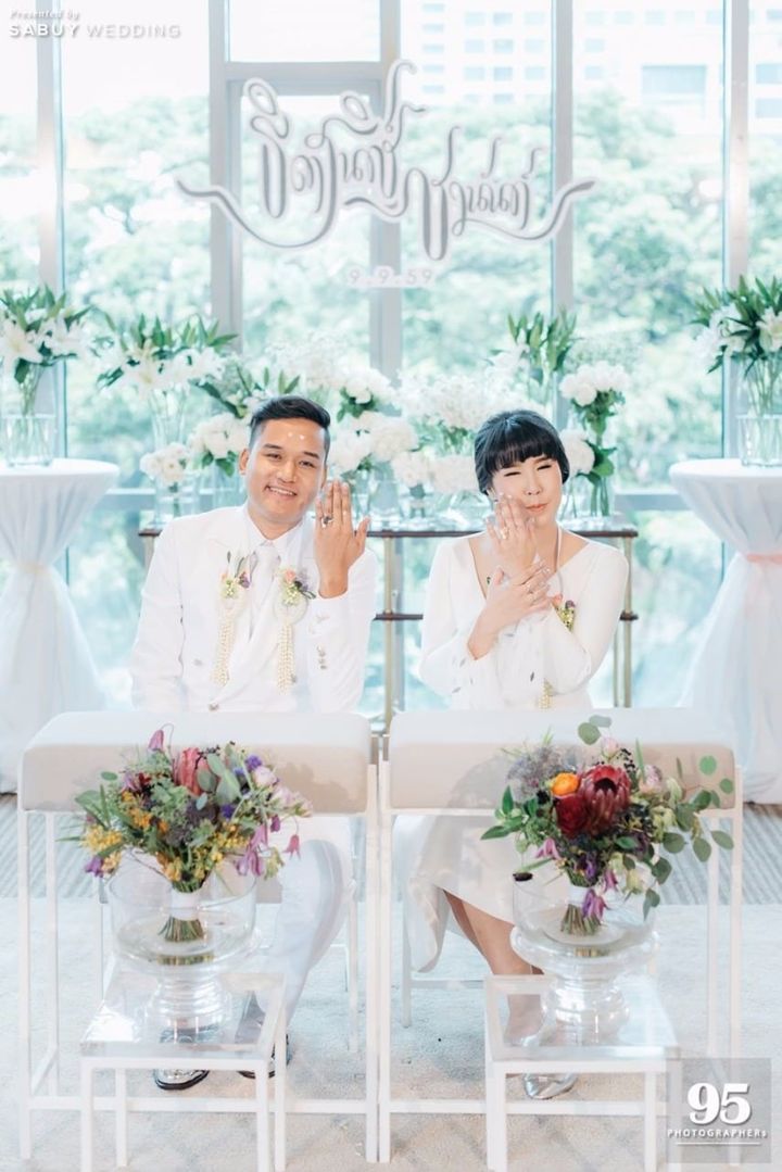 บ่าวสาว,ชุดบ่าวสาว,ชุดหมั้น,งานหมั้น,จัดดอกไม้งานแต่ง,ตกแต่งงานแต่ง รีวิวงานแต่งสีขาวสุดปัง สวยเรียบแต่มีพลังของคู่รักนักดีไซน์ @Oriental residence bangkok