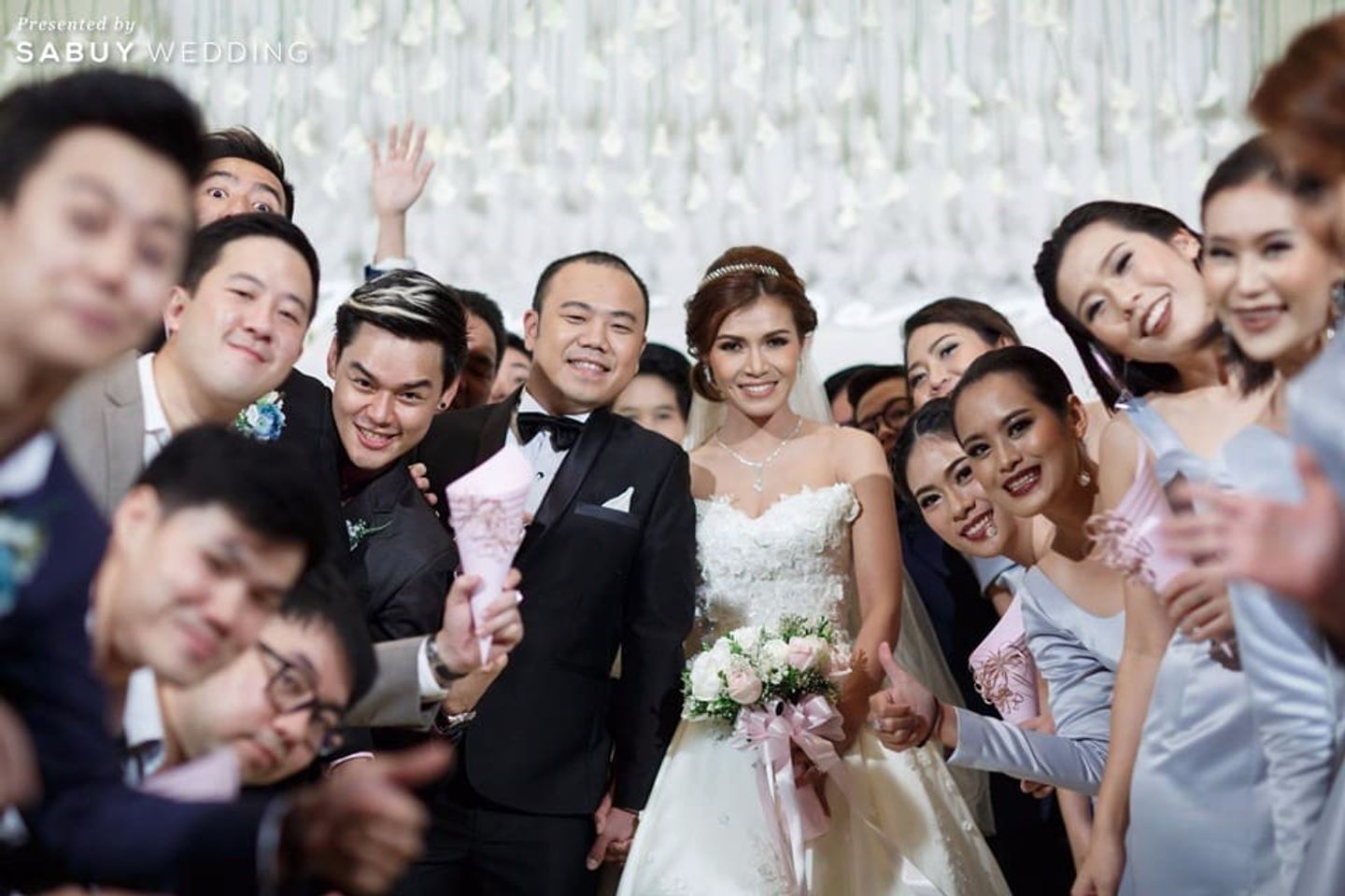 บ่าวสาว,ชุดบ่าวสาว,ดอกไม้เจ้าสาว,เพื่อนเจ้าสาว รีวิวงานแต่ง พิธีการเต็มที่ ปาร์ตี้สุดแซ่บ @Peninsula bangkok