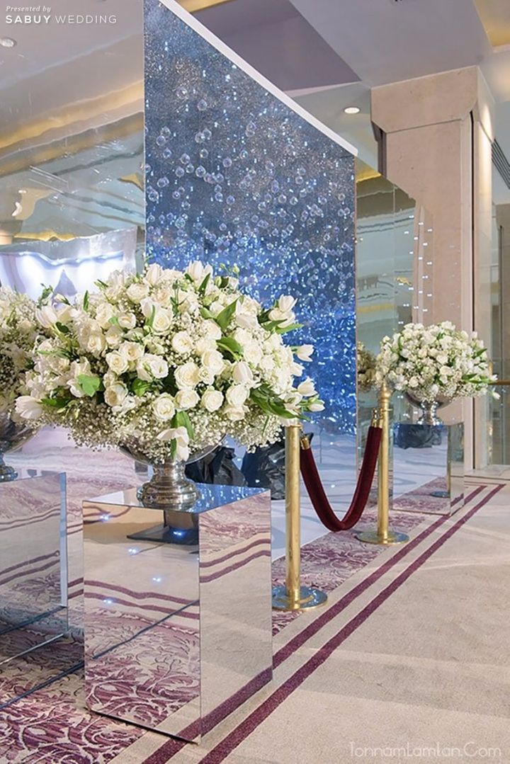 จัดดอกไม้งานแต่ง,ตกแต่งงานแต่ง รีวิวงานแต่งสวยหรูดูสง่า หวานตระการตาจากคริสตัล @Siam Kempinski