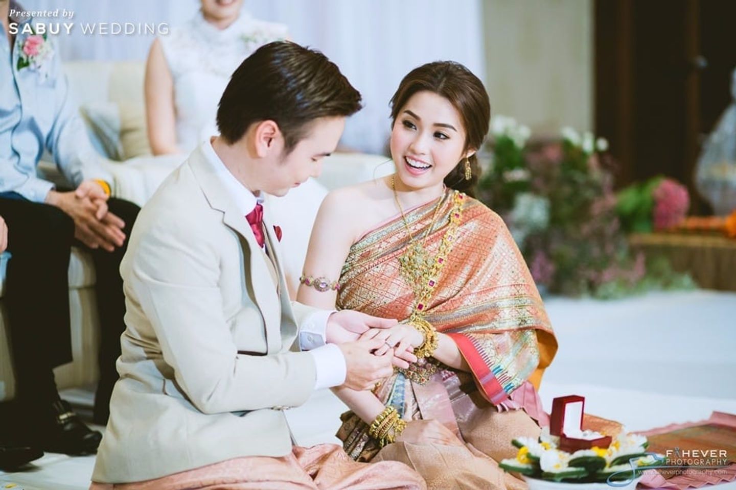 งานหมั้น,ชุดหมั้น,พิธีหมั้น รีวิวงานแต่งสวยหวานงานดอกไม้ ดั่งเทพนิยายของเจ้าหญิงดิสนีย์ @The Peninsula Bangkok
