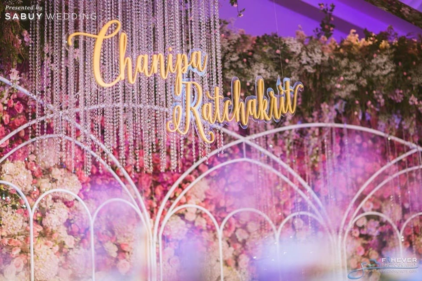 ตกแต่งงานแต่ง,จัดดอกไม้งานแต่ง,backdrop งานแต่ง รีวิวงานแต่งสวยหวานงานดอกไม้ ดั่งเทพนิยายของเจ้าหญิงดิสนีย์ @The Peninsula Bangkok