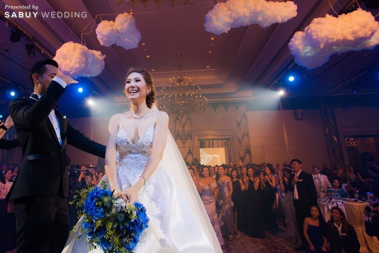 เจ้าสาว,ชุดเจ้าสาว,โยนดอกไม้เจ้าสาว,ดอกไม้เจ้าสาว รีวิวงานแต่งสวยเท่ เก๋ในคอนเซ็ปต์ ThunderStorm @Siam Kempinski Hotel Bangkok