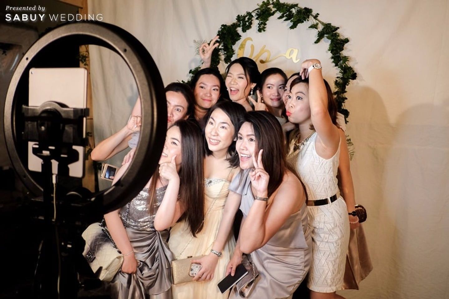 photo-booth รีวิวงานแต่งธีมรัสติกสบายๆ ปรับมู้ดชิลล์ได้ด้วยการนั่งสัมภาษณ์ @U Sathorn