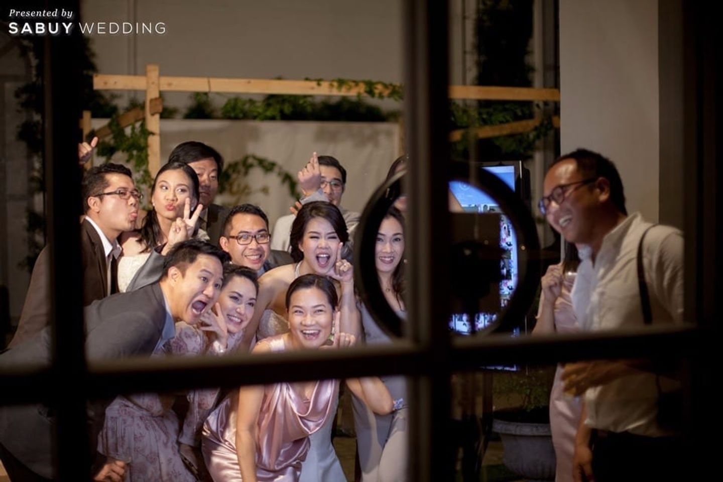 photo-booth รีวิวงานแต่งธีมรัสติกสบายๆ ปรับมู้ดชิลล์ได้ด้วยการนั่งสัมภาษณ์ @U Sathorn