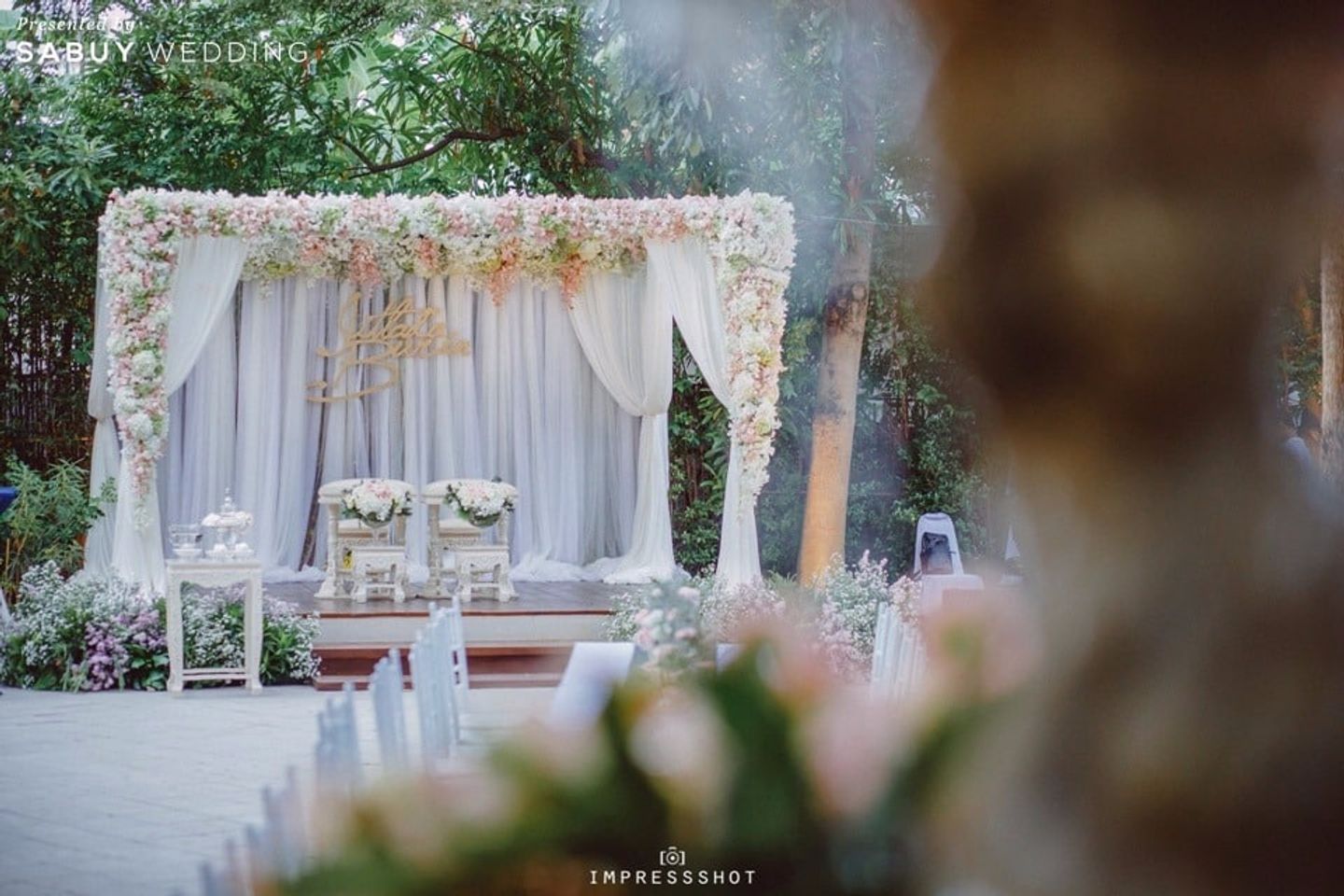 งานหมั้น,พิธีหมั้น,ตกแต่งงานแต่ง,จัดดอกไม้งานแต่ง,backdrop งานแต่ง รีวิวงานแต่งสวยหรูด้วย Long table หวานซึ้งสื่อรักดอกลาเวนเดอร์ @Bangkok Garden Studio