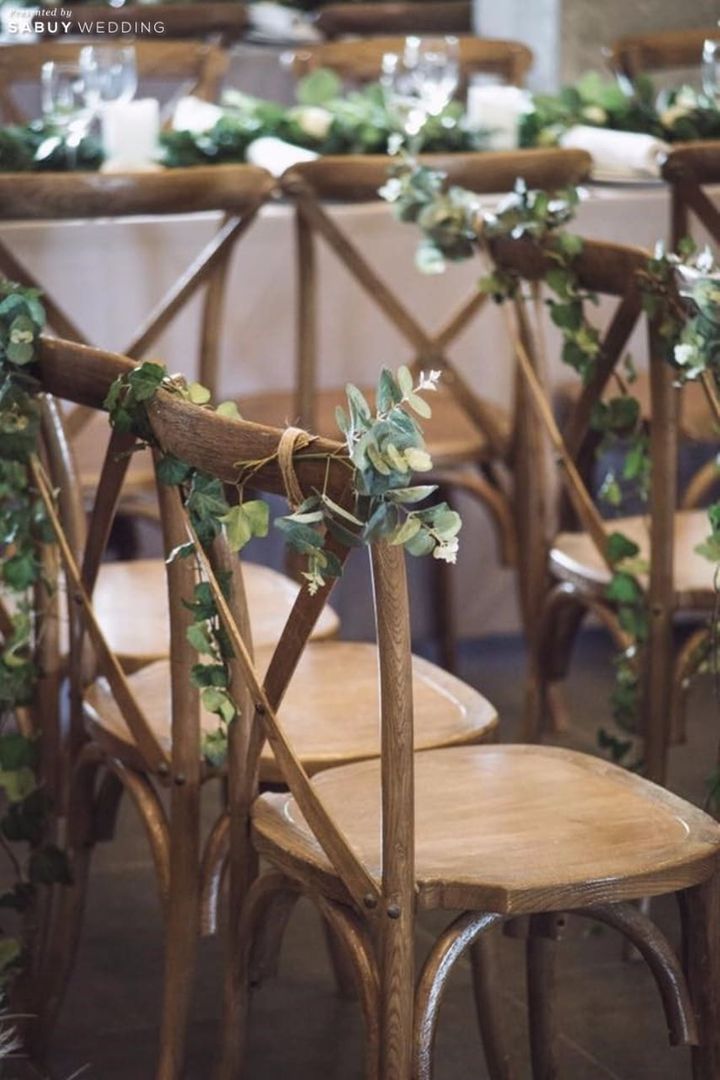 เก้าอี้,ตกแต่งงานแต่ง รีวิวงานแต่งอบอุ่นธีม Elegant Garden งานคราฟท์สวยเด่นเล่นกับโครงสร้าง @Greta Farm & Greta Sport Club