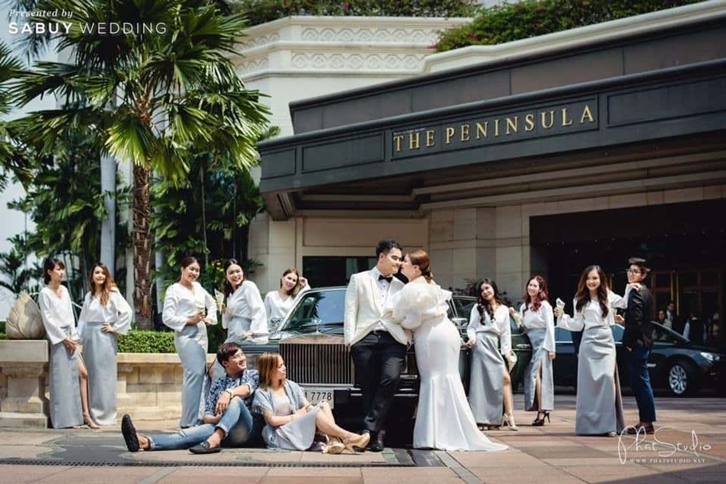 บ่าวสาว,ชุดหมั้น,ชุดเพื่อนเจ้าสาว,สถานที่แต่งงาน,สถานที่จัดงานแต่งงาน รีวิวงานแต่งปาร์ตี้แซ่บซี๊ด ปิดผับรับแสงนีออนไลท์ในธีม Sneaker @The Peninsula Bangkok