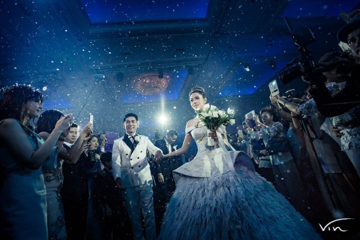 งานแต่งงานธีม Frozen  โปรยปรายหิมะสุดอลังการ นิวเคลียร์& ดีเจเพชรจ้า