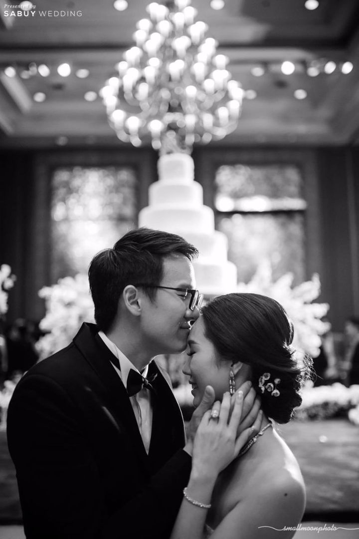 บ่าวสาว รีวิวงานแต่งสวยคลาสสิกของเจ้าสาวคาราบาวแดง @Grand Hyatt Erawan
