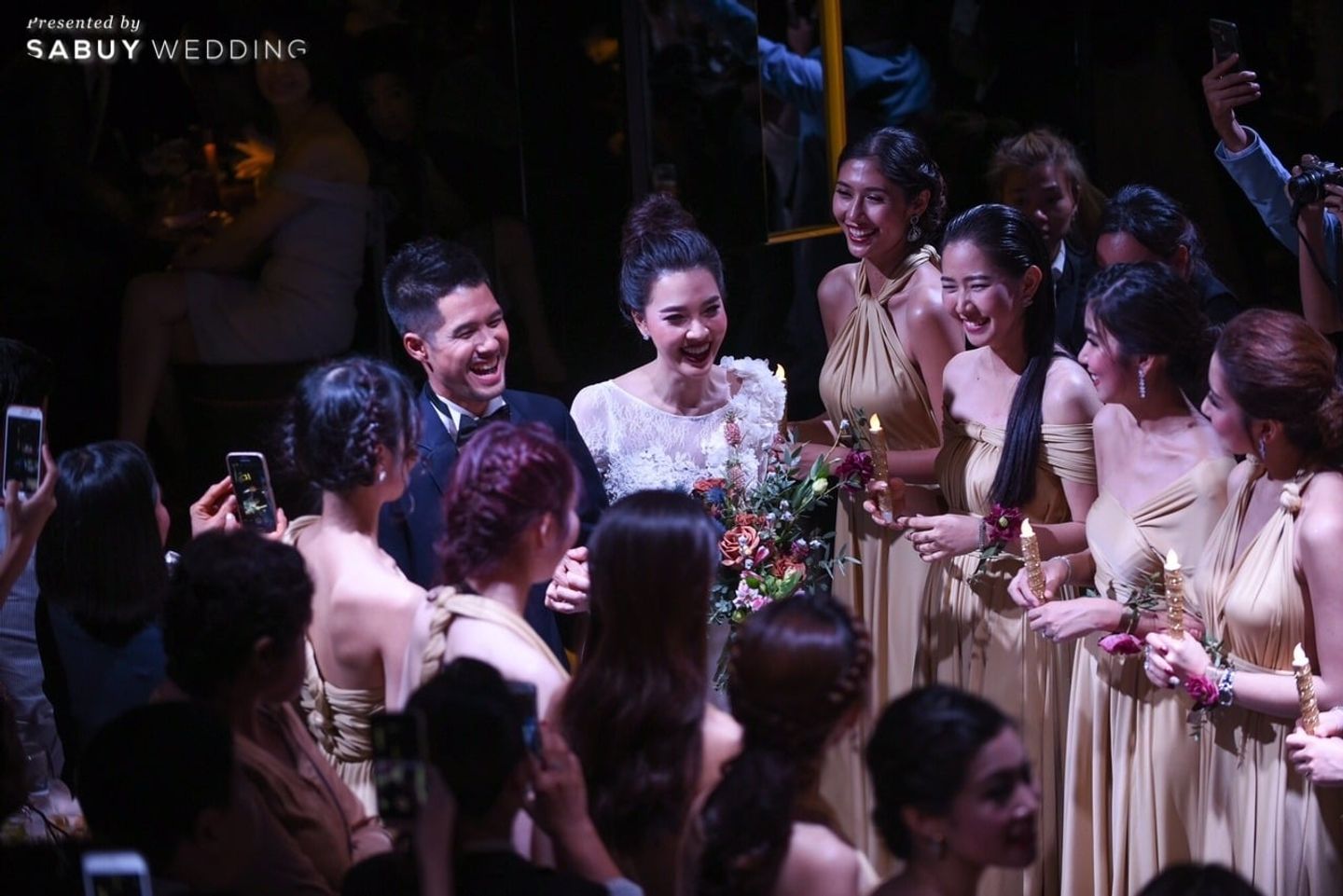 พิธีแต่งงาน,บ่าวสาว,งานแต่งงาน,เพื่อนเจ้าสาว,ดอกไม้เจ้าสาว,ชุดเพื่อนเจ้าสาว รีวิวงานแต่งสวยชิค ทันสมัย ในแบบ Romantic Autumn @Banyan Tree Bangkok