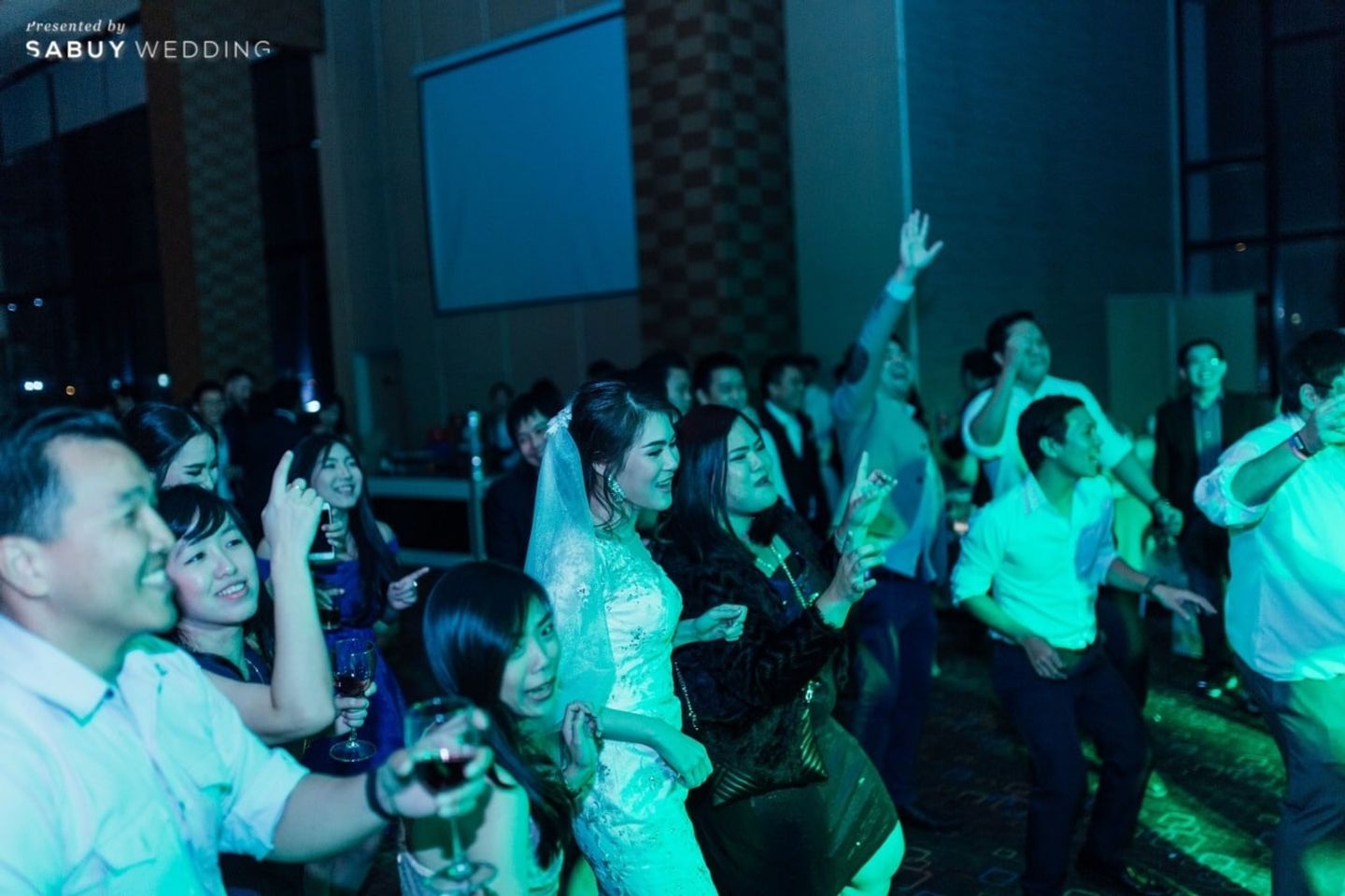 อาฟเตอร์ปาร์ตี้ รีวิวงานแต่งเฉดสีสวยแบบ Midnight Blue @Grand Howard Hotel
