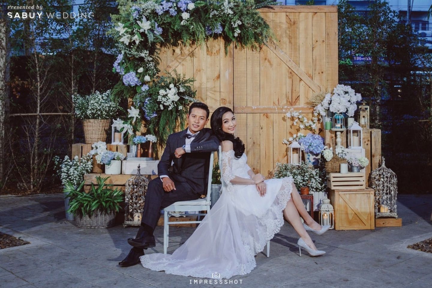 บ่าวสาว,ชุดบ่าวสาว,ชุดเจ้าบ่าว,ชุดเจ้าสาว,ตกแต่งงานแต่ง,จัดดอกไม้งานแต่ง,รูปงานแต่ง,backdrop งานแต่ง รีวิวงานแต่งรัสติกสีฟ้า พร้อม After-party ในสวน @Bangkok Garden Studio