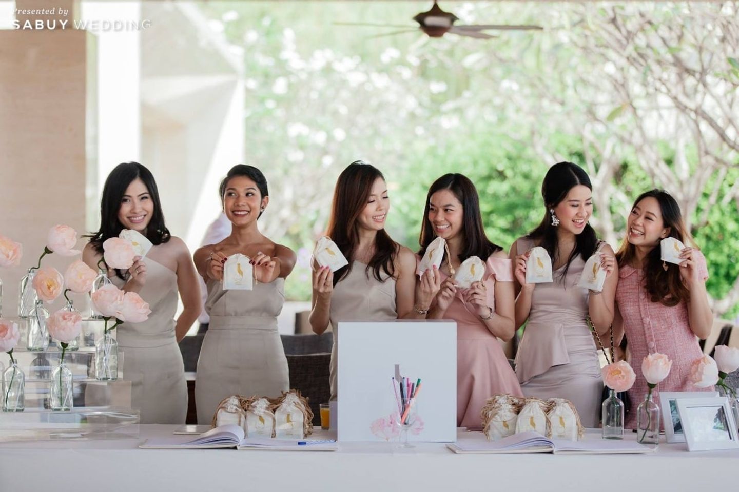 เพื่อนเจ้าสาว,ของชำร่วยงานแต่ง รีวิวงานแต่ง Watercolor Peony ดอกไม้กระดาษสีหวานนวลตา @Phothalai Leisure Park