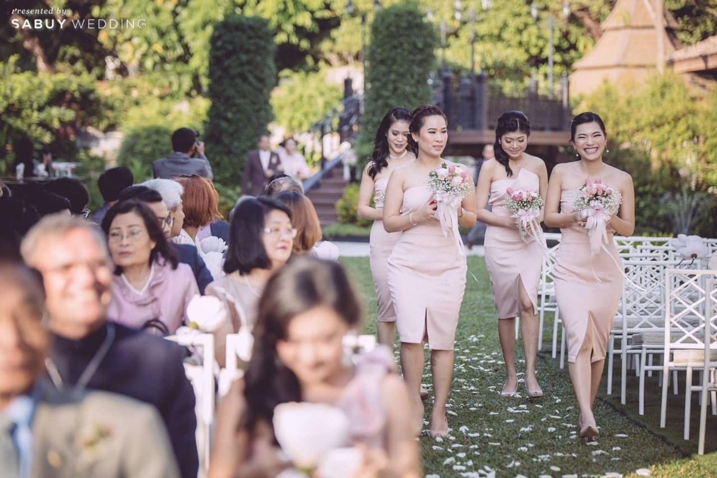 พิธีแต่งงาน,เพื่อนเจ้าสาว,ชุดเพื่อนเจ้าสาว,งานแต่งงาน,งานแต่งในสวน,งานแต่ง outdoor รีวิวงานแต่ง Watercolor Peony ดอกไม้กระดาษสีหวานนวลตา @Phothalai Leisure Park