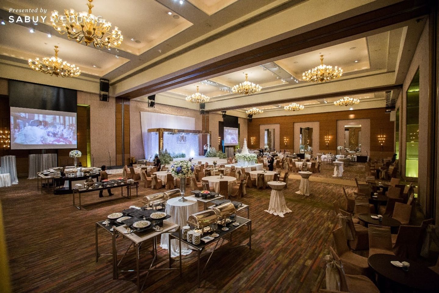 สถานที่แต่งงาน,สถานที่จัดงานแต่งงาน,โรงแรม,โต๊ะจีน,ตกแต่งงานแต่ง รีวิวงานแต่งกลางหิมะโปรยปราย ในธีม Winter Christmas @Conrad Bangkok