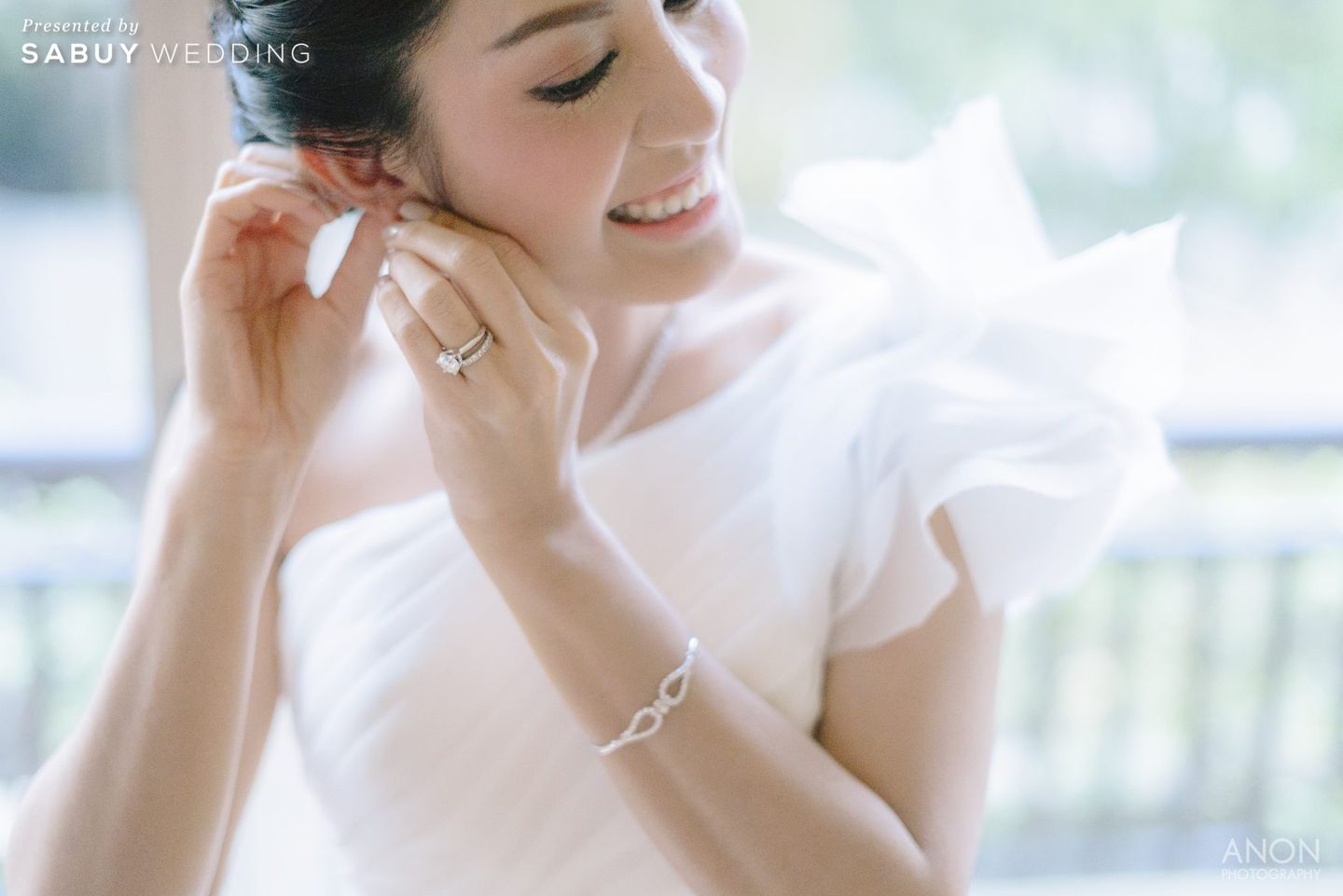 เจ้าสาว,ชุดเจ้าสาว,เครื่องประดับ รีวิวงานแต่ง Rose Gold Glitter สวยล้ำ นำเทรนด์ @Swissotel Nai Lert Park Bangkok