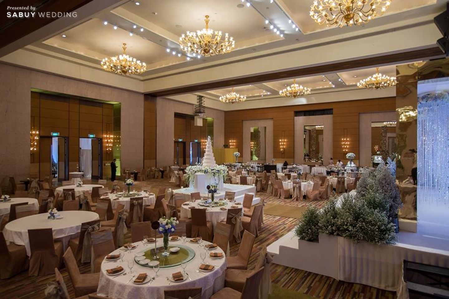 ตกแต่งงานแต่ง,สถานที่แต่งงาน,สถานที่จัดงานแต่งงาน,โรงแรม,รับจัดเลี้ยง "Conrad Bangkok Hotel" ห้องจัดเลี้ยงขนาดใหญ่ ใจกลางเมือง