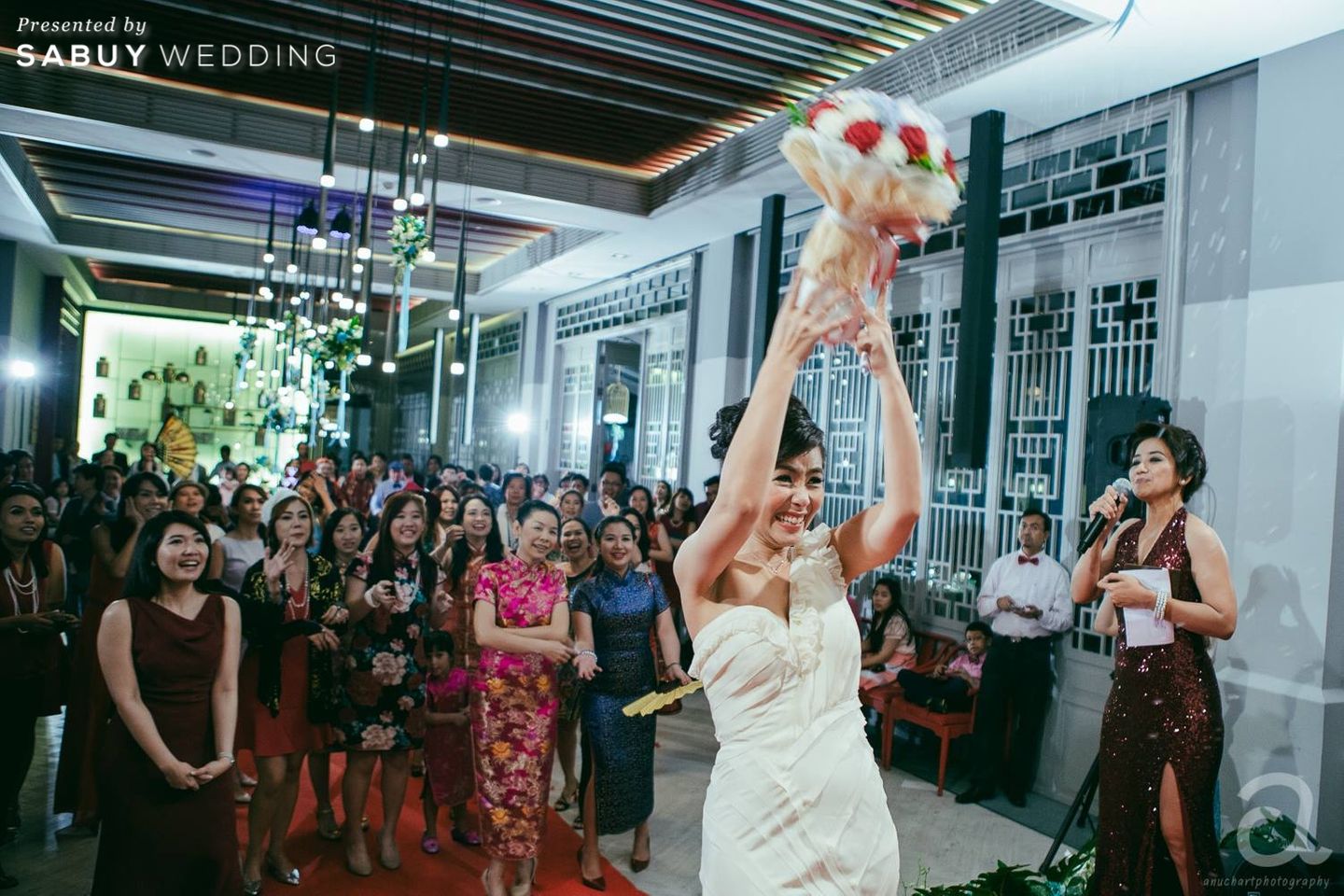 เจ้าสาว,โยนดอกไม้เจ้าสาว,พิธีแต่งงาน,พิธีกรงานแต่ง,ชุดเจ้าสาว รีวิวงานแต่งปาร์ตี้กี่เพ้าบน Rooftop @Prime Hotel