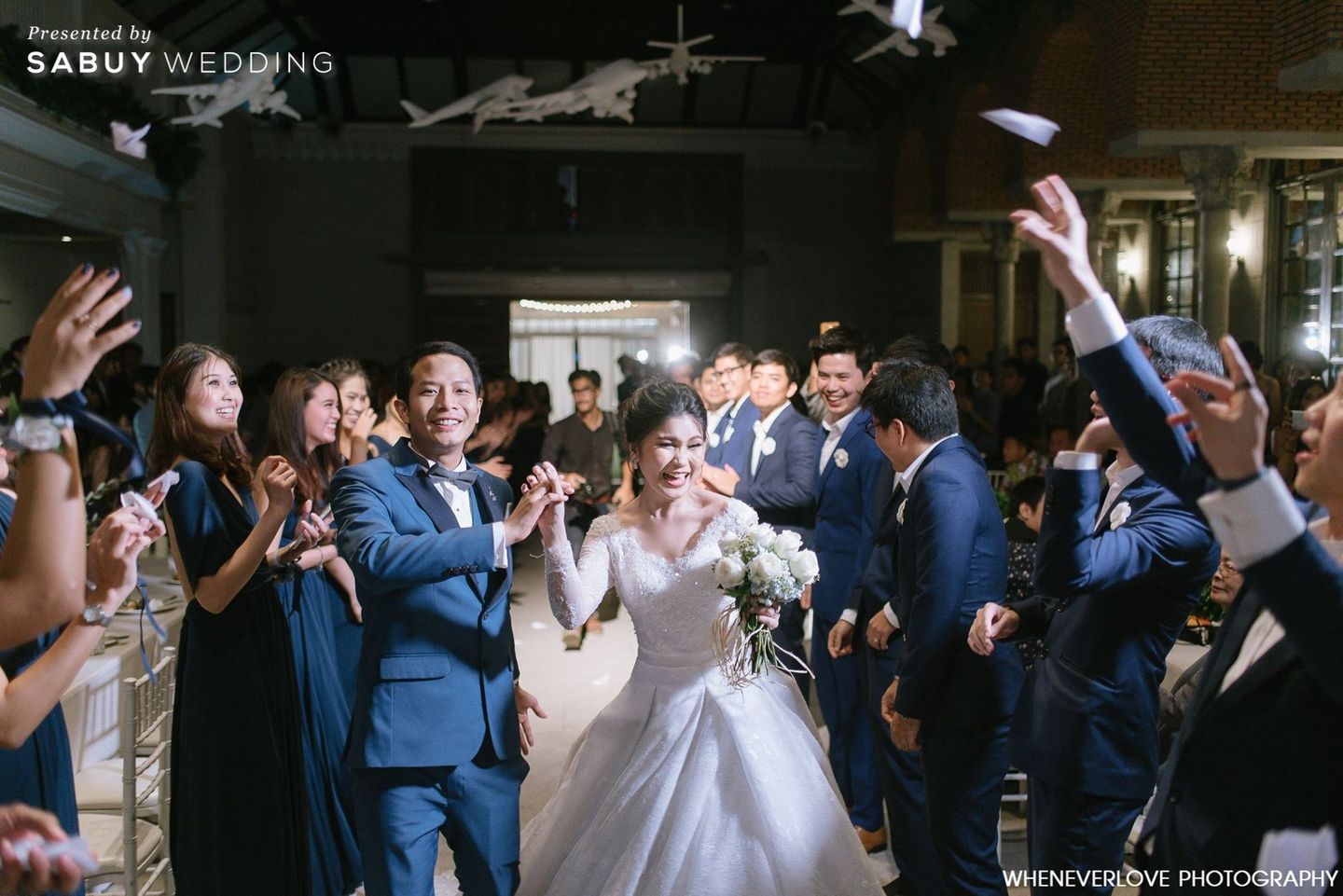 พิธีแต่งงาน,บ่าวสาว,ชุดบ่าวสาว,ดอกไม้เจ้าสาว รีวิวงานแต่งเครื่องบินสุดเท่ เตรียมงานเองได้ ใครบอกว่ายาก @VARAVELA