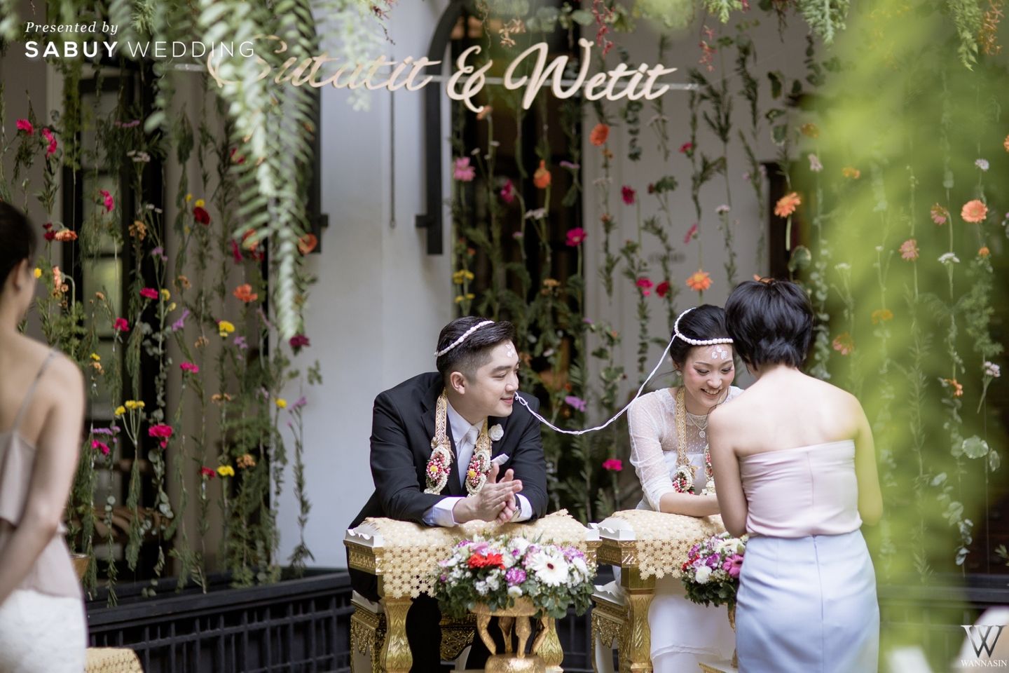 รูปงานหมั้น,จัดดอกไม้งานแต่ง,สถานที่แต่งงาน,โรงแรม,บ่าวสาว,ชุดเจ้าสาว,พิธีหมั้น,พิธีรดน้ำสังข์ รีวิวงานแต่งเล็กเรียบง่าย ในสไตล์ Tropical @The Siam Hotel