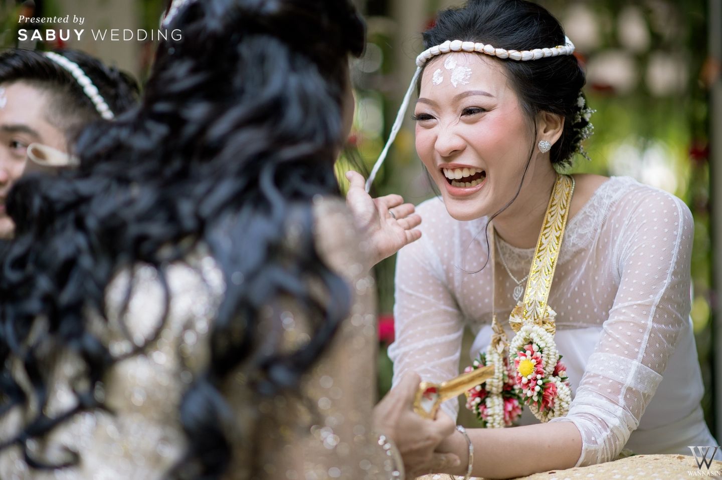 รูปงานหมั้น,จัดดอกไม้งานแต่ง,สถานที่แต่งงาน,โรงแรม,บ่าวสาว,ชุดเจ้าสาว,พิธีหมั้น,พิธีรดน้ำสังข์ รีวิวงานแต่งเล็กเรียบง่าย ในสไตล์ Tropical @The Siam Hotel