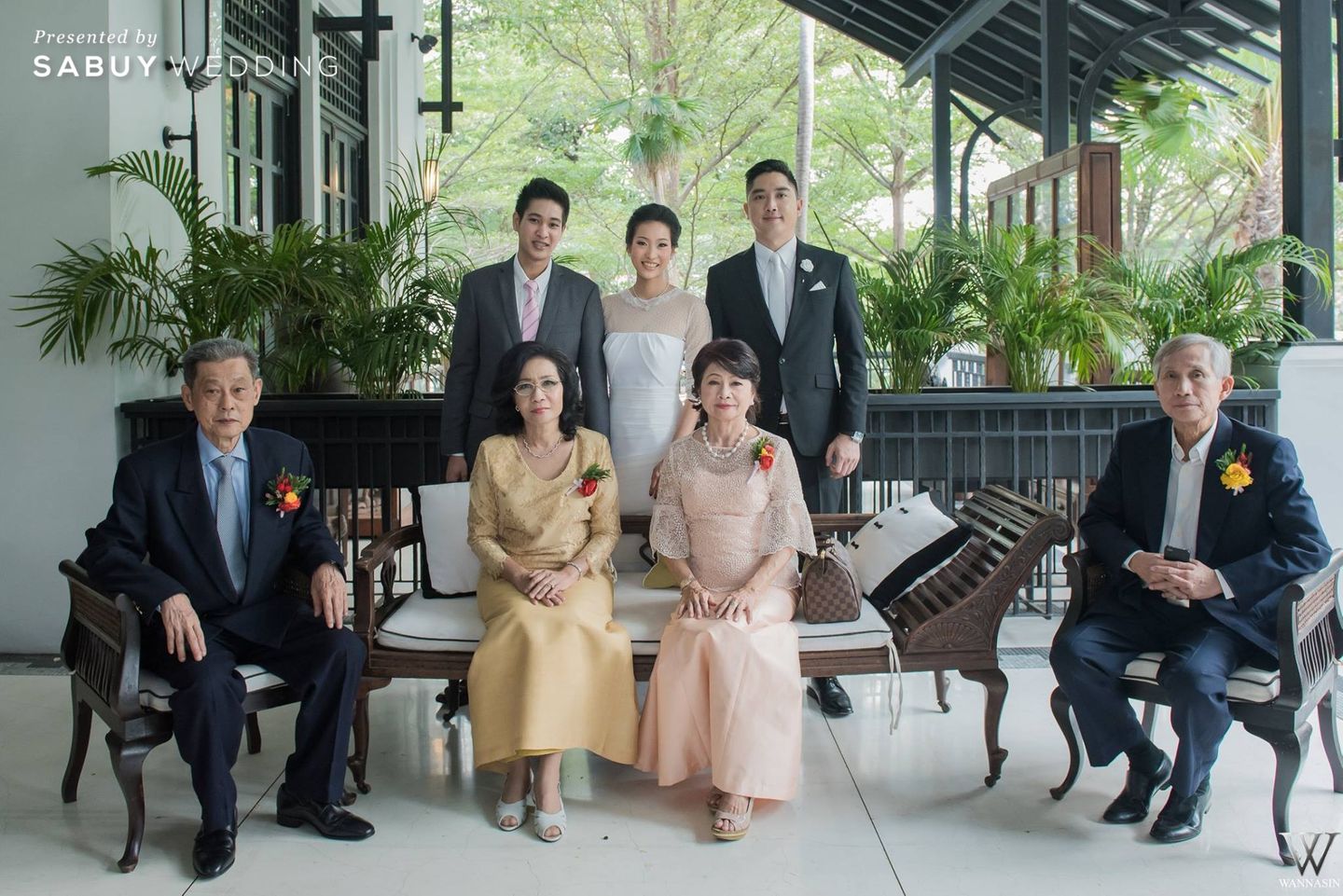 ชุดเจ้าสาว,บ่าวสาว,สถานที่แต่งงาน,โรงแรม,งานแต่งงาน,พิธีแต่งงาน รีวิวงานแต่งเล็กเรียบง่าย ในสไตล์ Tropical @The Siam Hotel