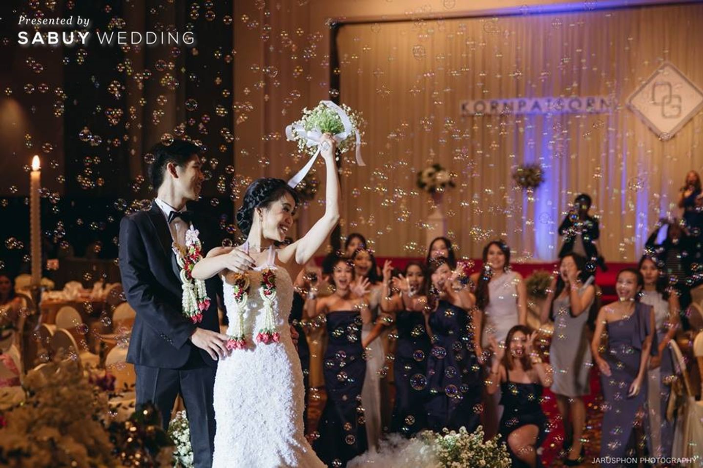 พิธีแต่งงาน,งานแต่งงาน,บ่าวสาว,รูปงานแต่ง,ชุดบ่าวสาว,โยนดอกไม้เจ้าสาว รีวิวงานแต่งสวยเด่น ด้วยเดรสโค้ดสี Navy @Rama Gardens Hotel Bangkok