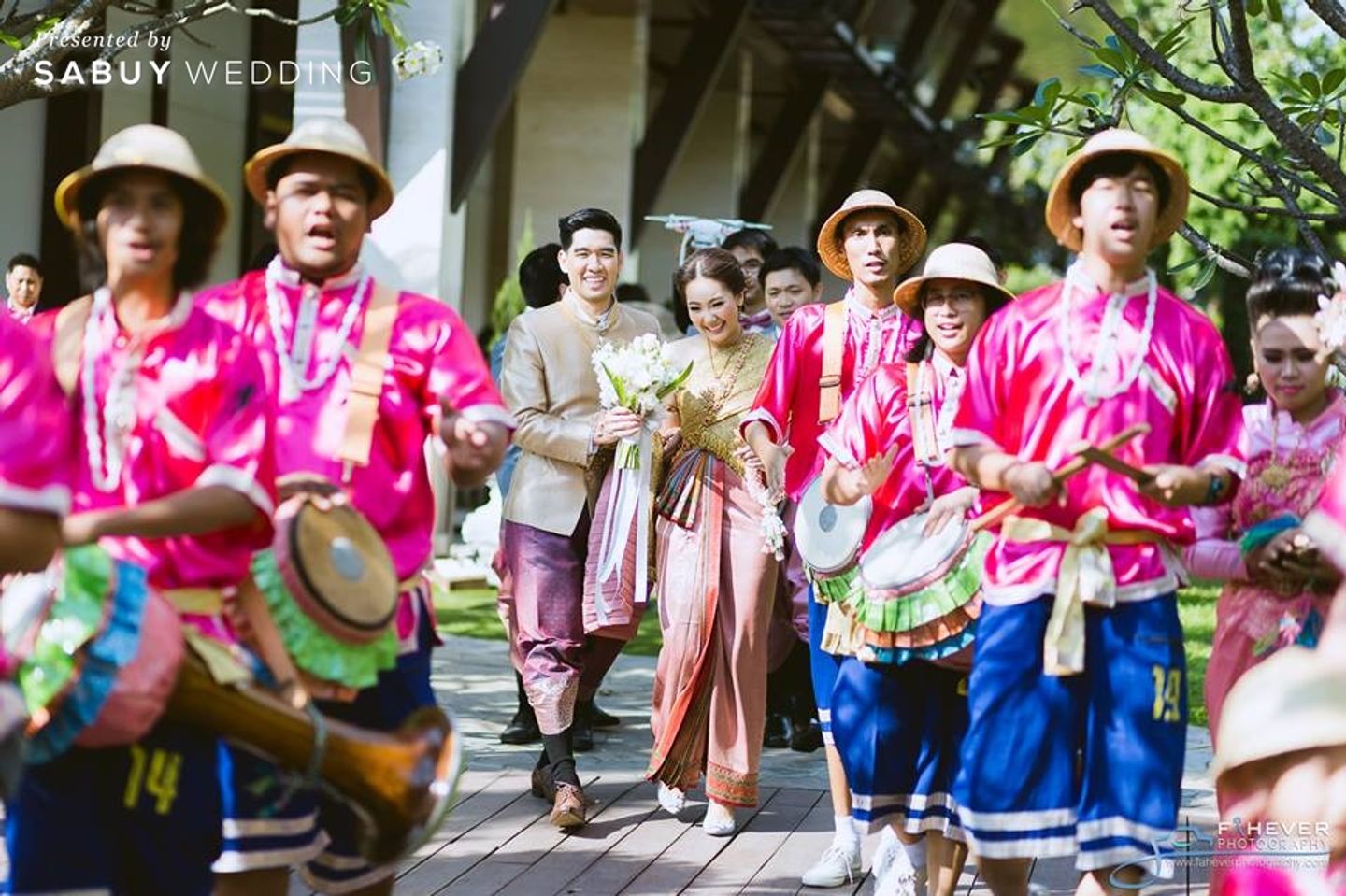 พิธีแต่งงานแบบไทย,ส่งตัวบ่าวสาว รีวิวงานแต่งแบบไทย ใช้พิธีการครบสูตร @Phothalai leisure park