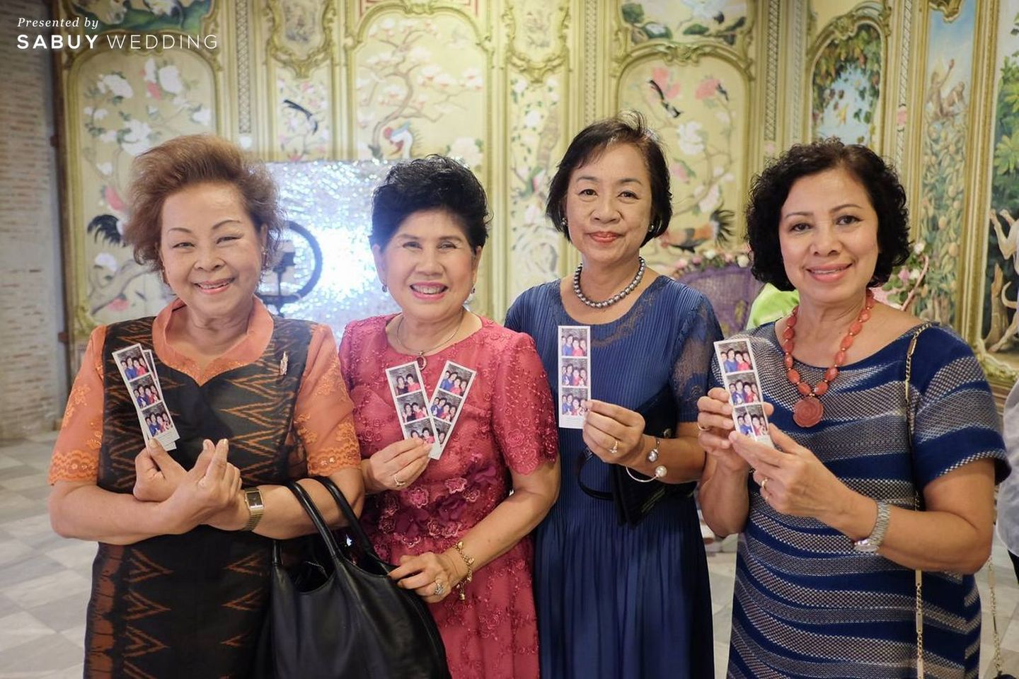 photo-booth,ของชำร่วย เคล็ดลับอัพความสนุก ของเล่นงานแต่งที่บ่าวสาวยุคใหม่ไม่ควรพลาด