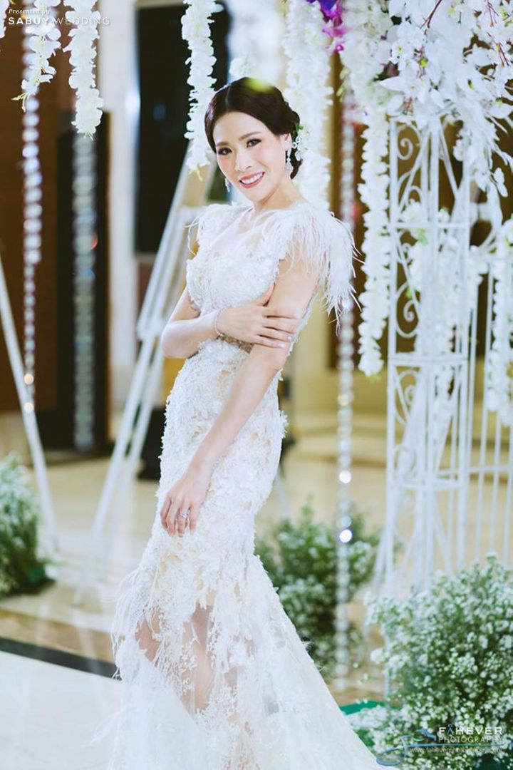 เจ้าสาว,ชุดเจ้าสาว,ตกแต่งงานแต่ง รีวิวงานแต่งธีมชมพูม่วง ไฮไลท์เปิดตัวสุดเก๋จากกลางห้อง @Grand Fourwings