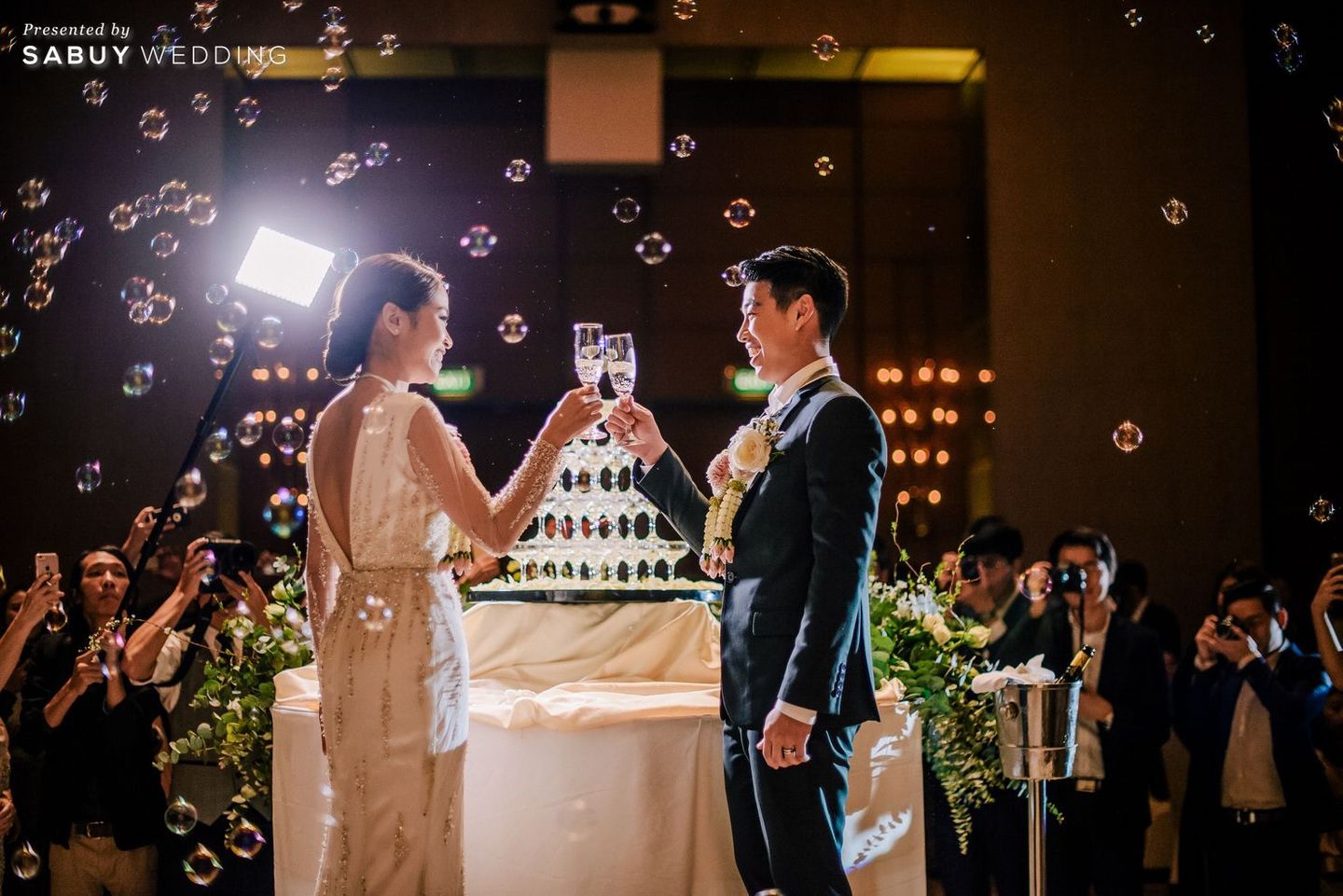 undefined รีวิวงานแต่งสุดล้ำ ต้อนรับแขกด้วยภาพเคลื่อนไหว Cinemagraph @Conrad Bangkok