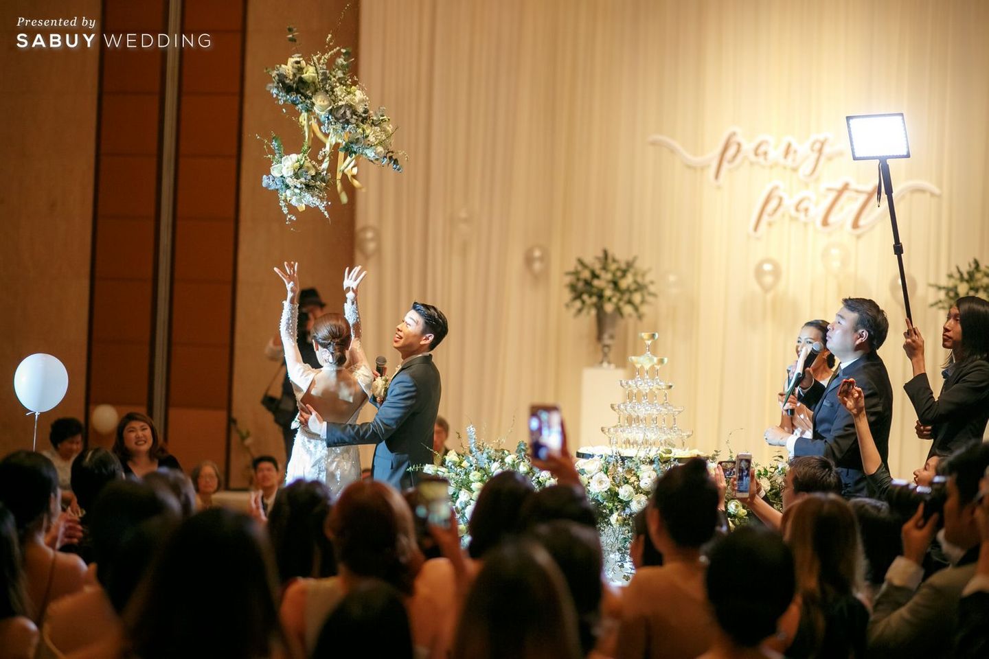 undefined รีวิวงานแต่งสุดล้ำ ต้อนรับแขกด้วยภาพเคลื่อนไหว Cinemagraph @Conrad Bangkok
